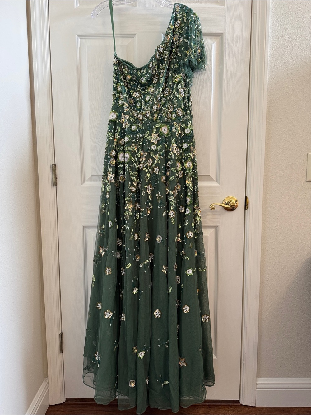 Mac Duggal 6159 Green One Shoulder Embellished A Line Gown Size 14 NWT - Picture 5 of 11